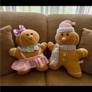 Gingerbread Plush Set